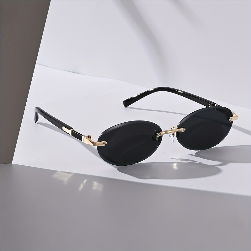 Sexy Small Oval Punk Sunglasse - Metal Photo Panel recensie en prijs